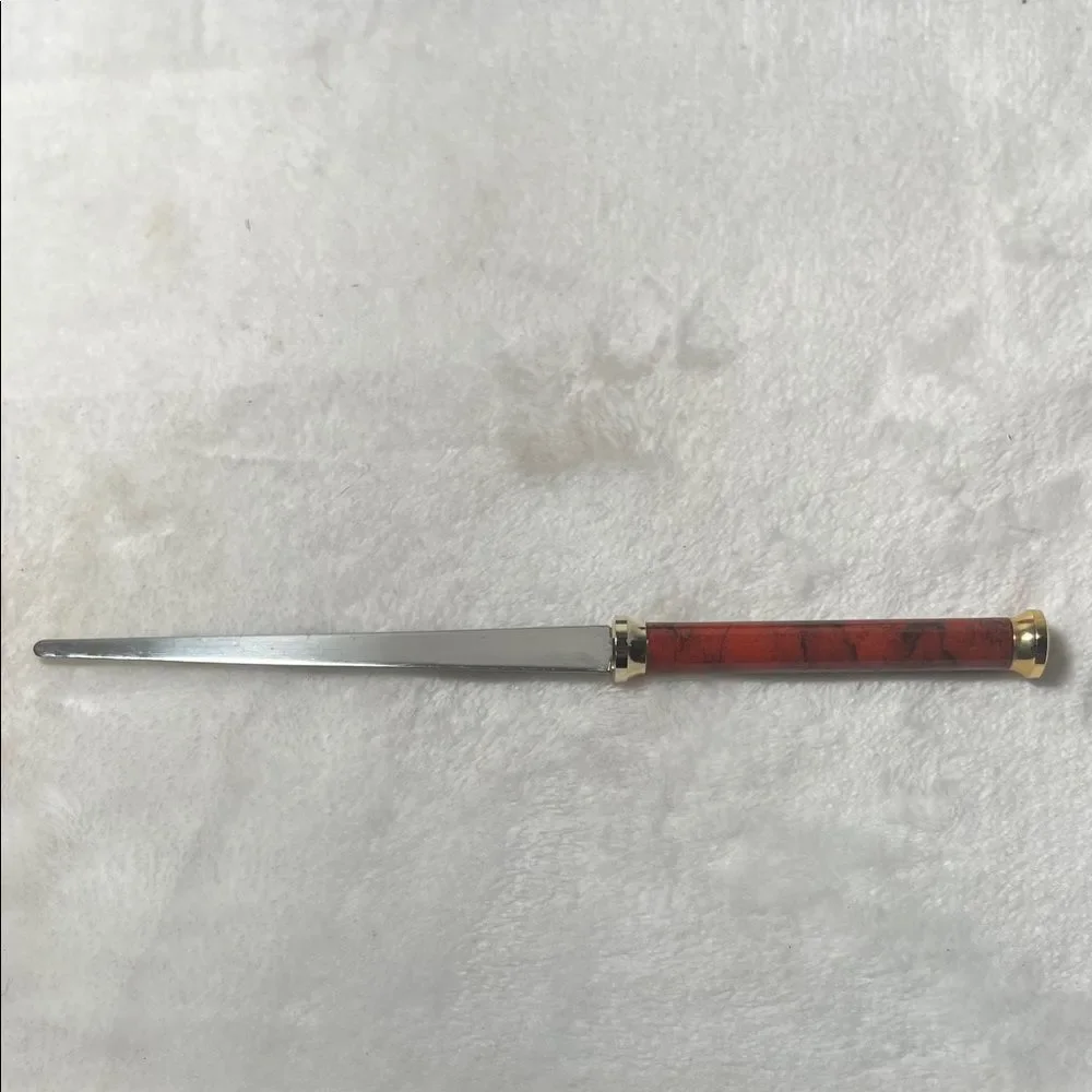 Elegant Red and Gold Pen Set